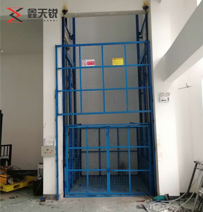 衡阳导轨式升降货梯
